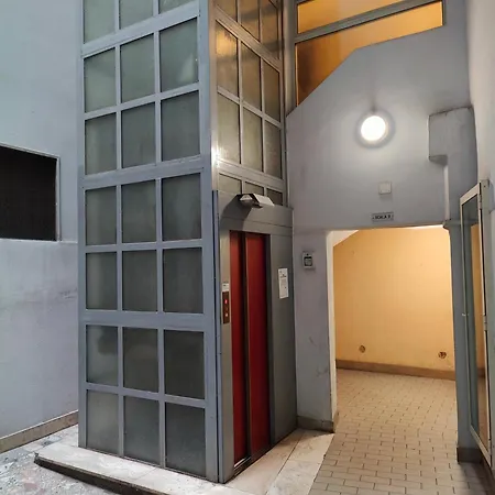 Qato House * Roma